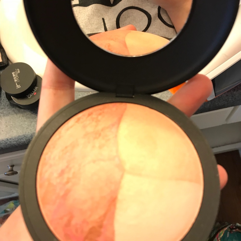 Laura Geller highlight blush